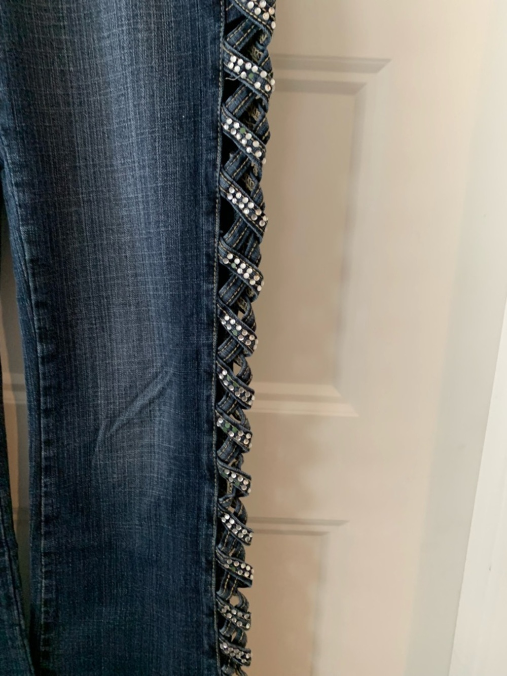 3Rstreet wear Dark Wash Women's Jeans with Embellished Lace-Up Side Trim - Picture 3 of 4